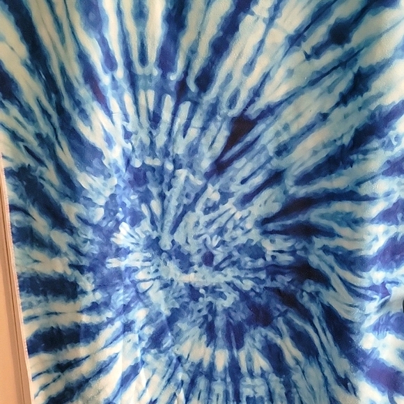 Other - Blue tie dye beach towel lightweight summer boho NWOT New without tags